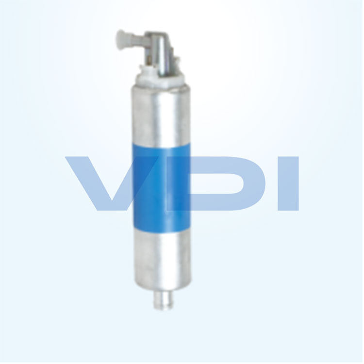 Hvordan fungerer drivstoffpumpen i en bil?